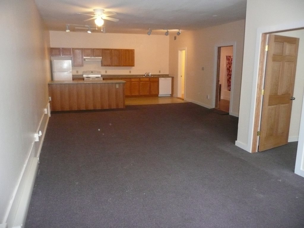 101 Broad Street Claremont, NH 03743 - Photo 2 of 10