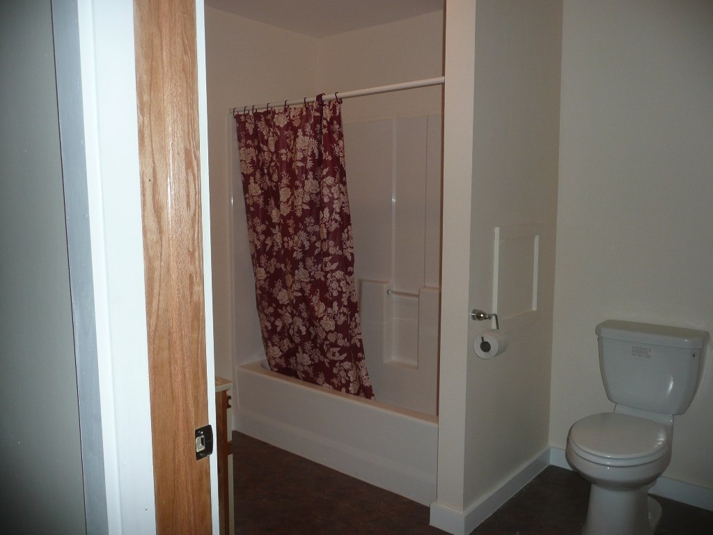 101 Broad Street Claremont, NH 03743 - Photo 6 of 10