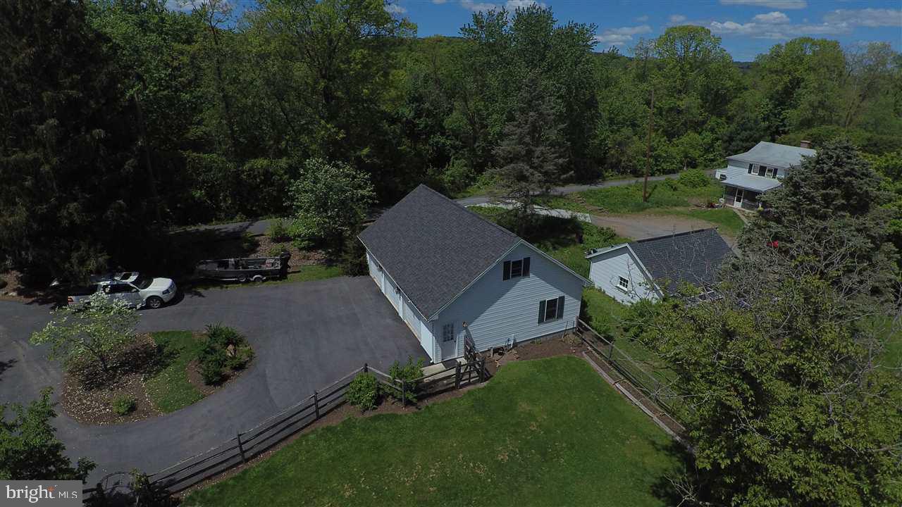 62 Towpath Road Duncannon, PA 17020 - Photo 4 of 25 Gallery Image 4