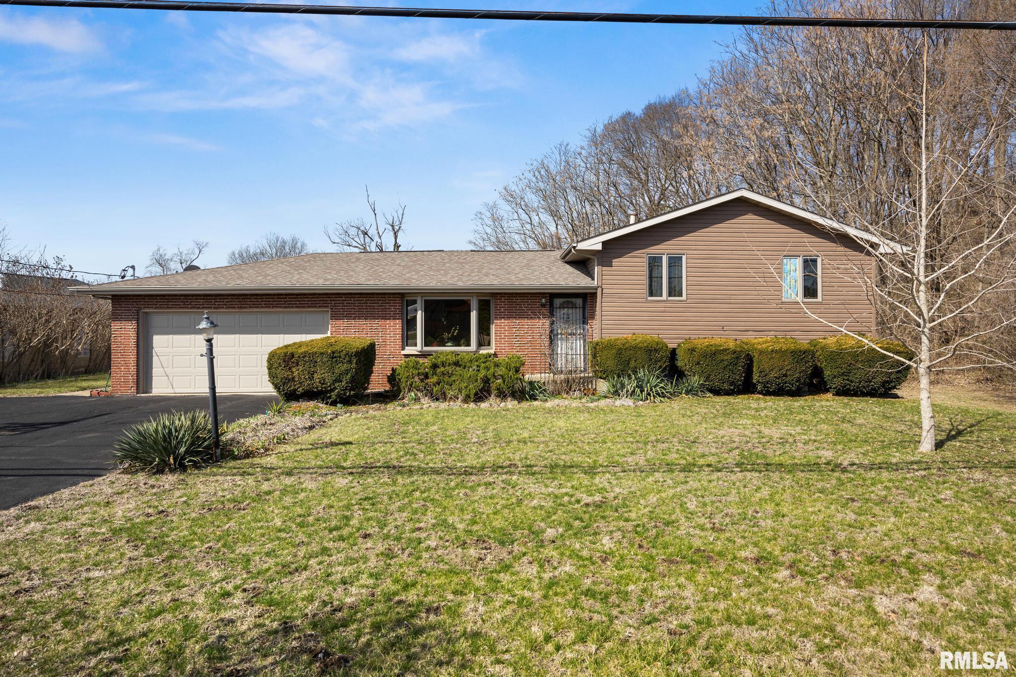 117 Arnold Road East Peoria, IL 61611 - Photo 1 of 35 Gallery Image 1