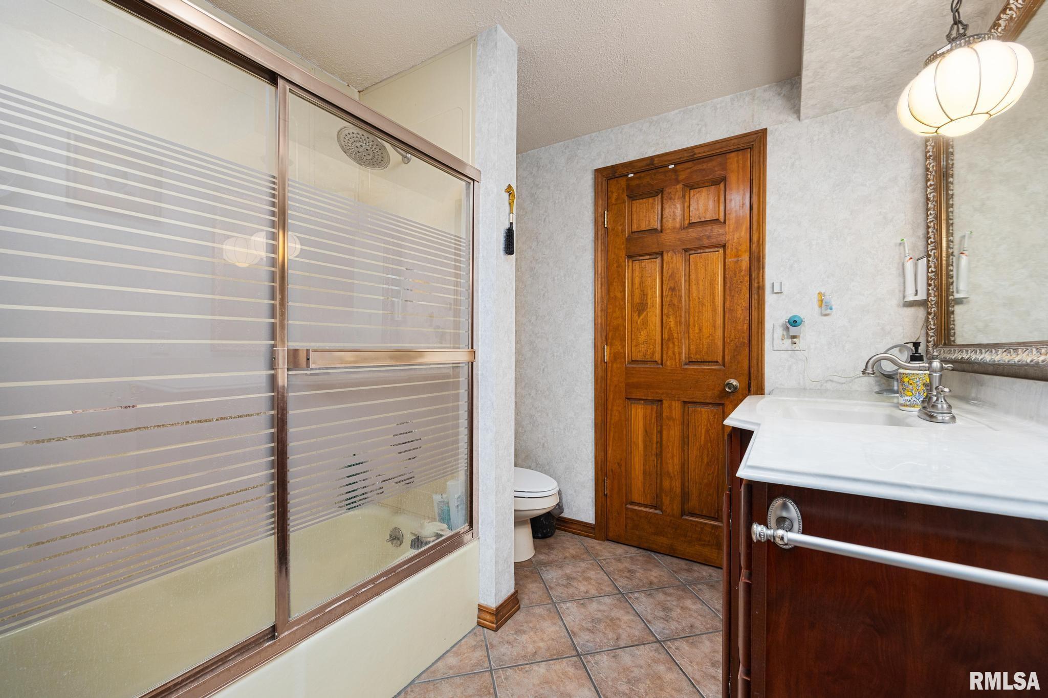 117 Arnold Road East Peoria, IL 61611 - Photo 17 of 35 Gallery Image 17