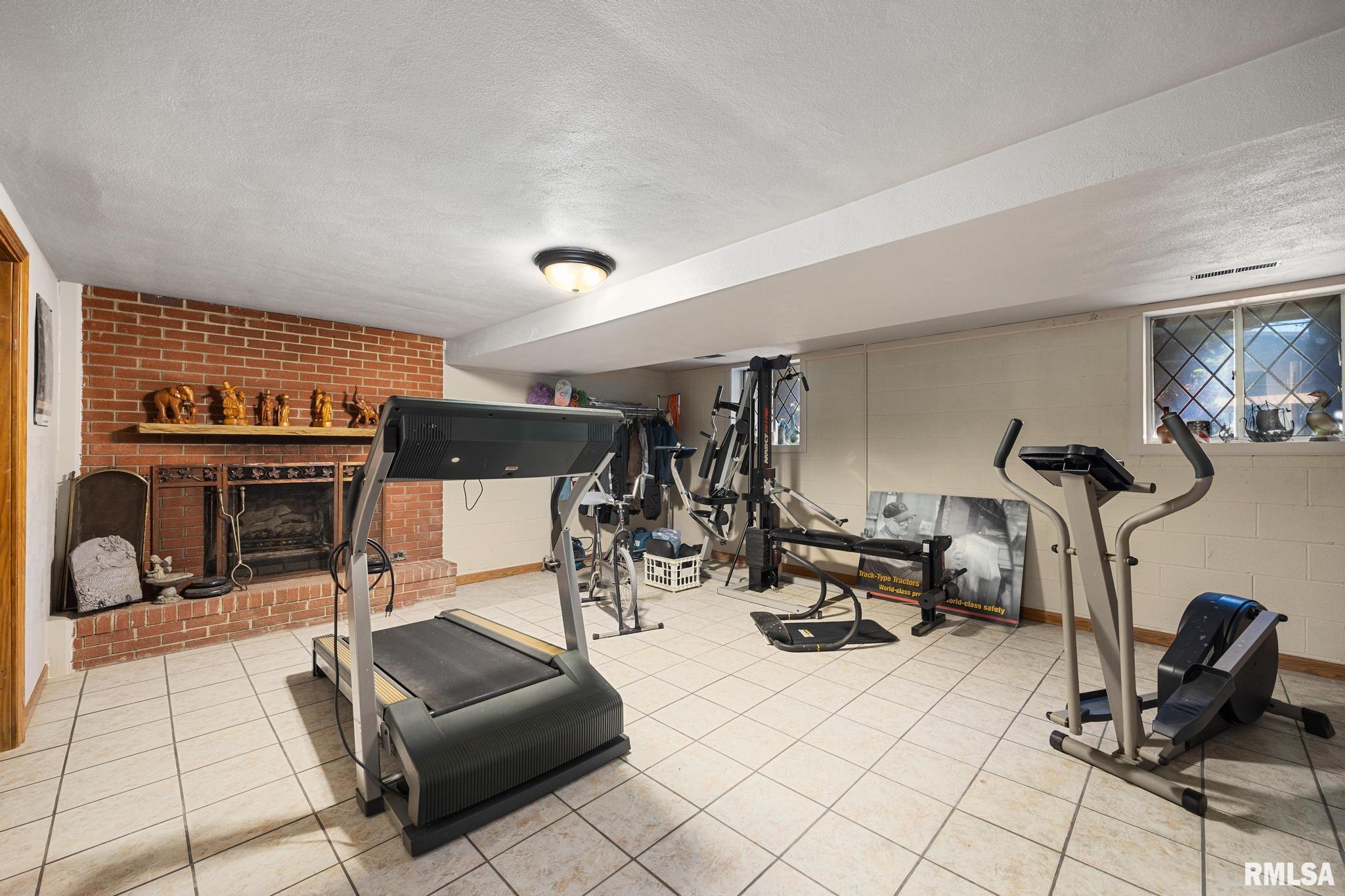 117 Arnold Road East Peoria, IL 61611 - Photo 22 of 35 Gallery Image 22