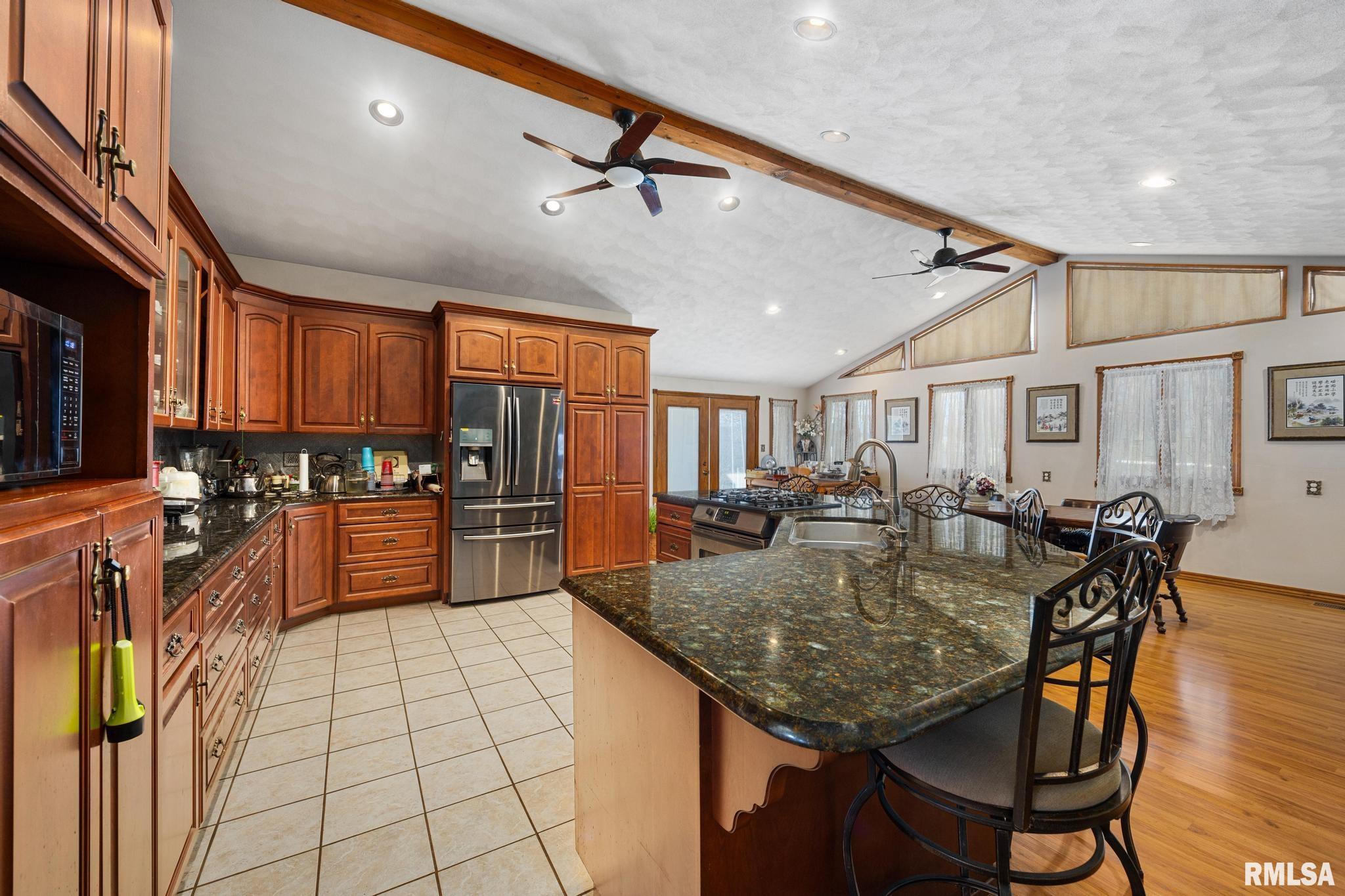 117 Arnold Road East Peoria, IL 61611 - Photo 6 of 35 Gallery Image 6