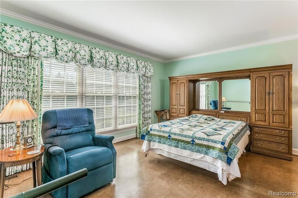 61 Lothrop Road Grosse Pointe, MI 48236 - Photo 24 of 57