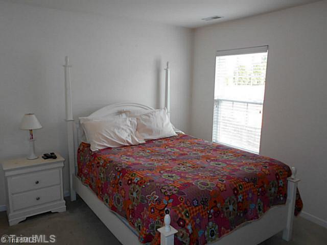 899 Hedgepath Terrace High Point, NC 27265 - Photo 15 of 16 2nd Bedroom.