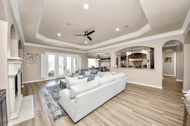 $775,000 | 3603 Paseo Royale Boulevard, Richmond, TX 77406