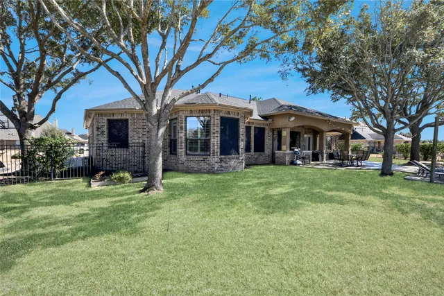 $775,000 | 3603 Paseo Royale Boulevard, Richmond, TX 77406