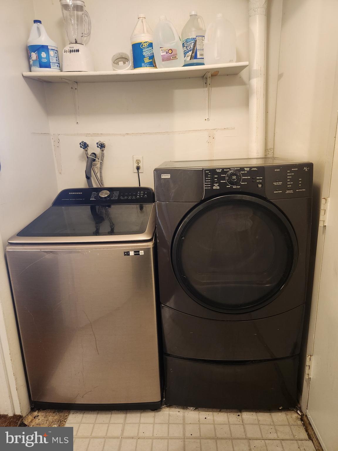 3305 New Coach Lane Bowie, MD 20716 - Photo 10 of 18 Laundry Room with Washer and Dryer