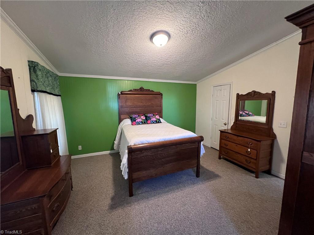 131 Sheraton Court King, NC 27021 - Photo 22 of 35 Primary Bedroom