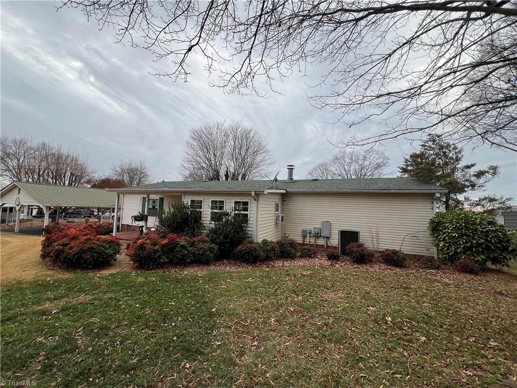 131 Sheraton Court King, NC 27021 - Photo 5 of 35 Back of residence