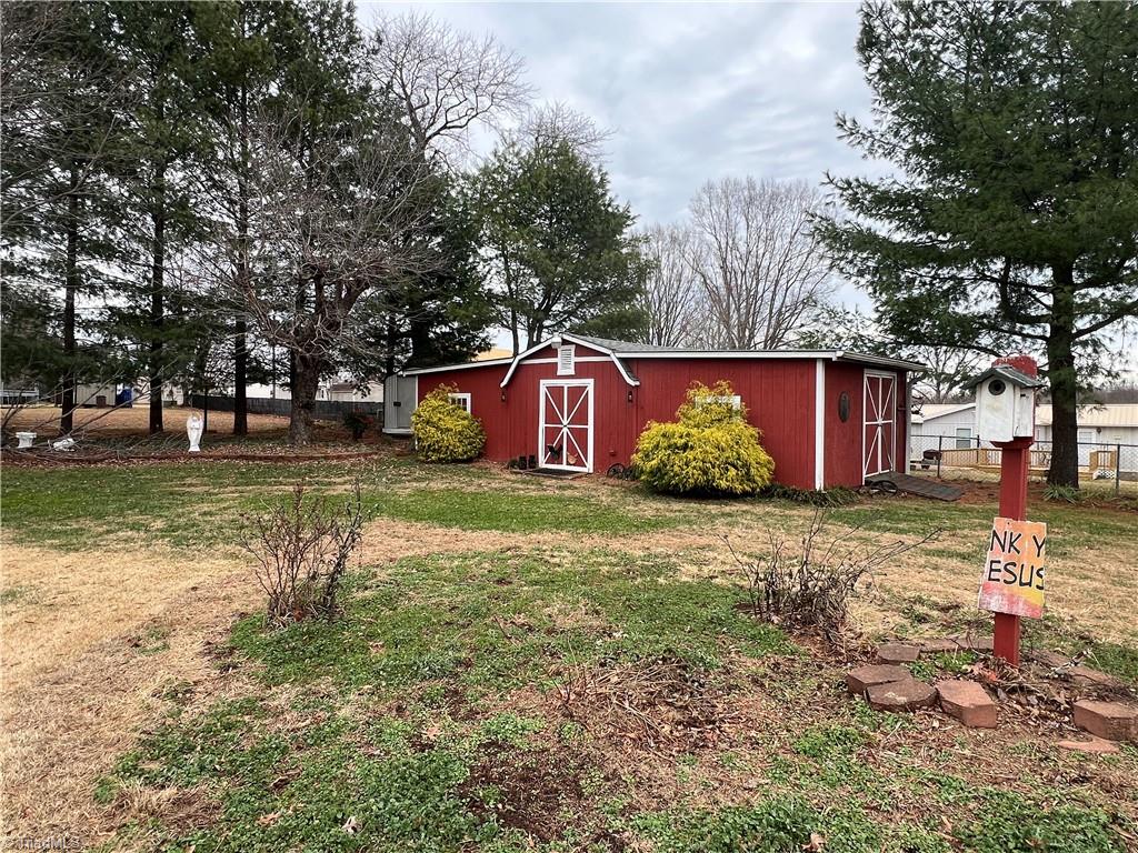 131 Sheraton Court King, NC 27021 - Photo 8 of 35 Outbuilding 1