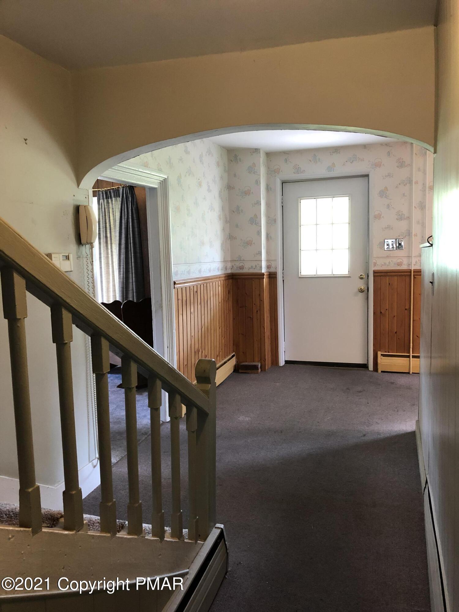 173 Anchorage Road Saylorsburg, PA 18353 - Photo 17 of 56 a view of entryway