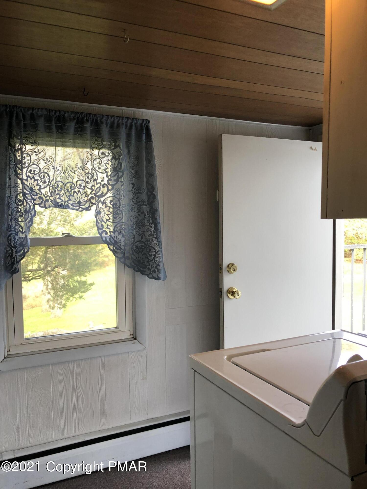 173 Anchorage Road Saylorsburg, PA 18353 - Photo 28 of 56 a utility room with a window