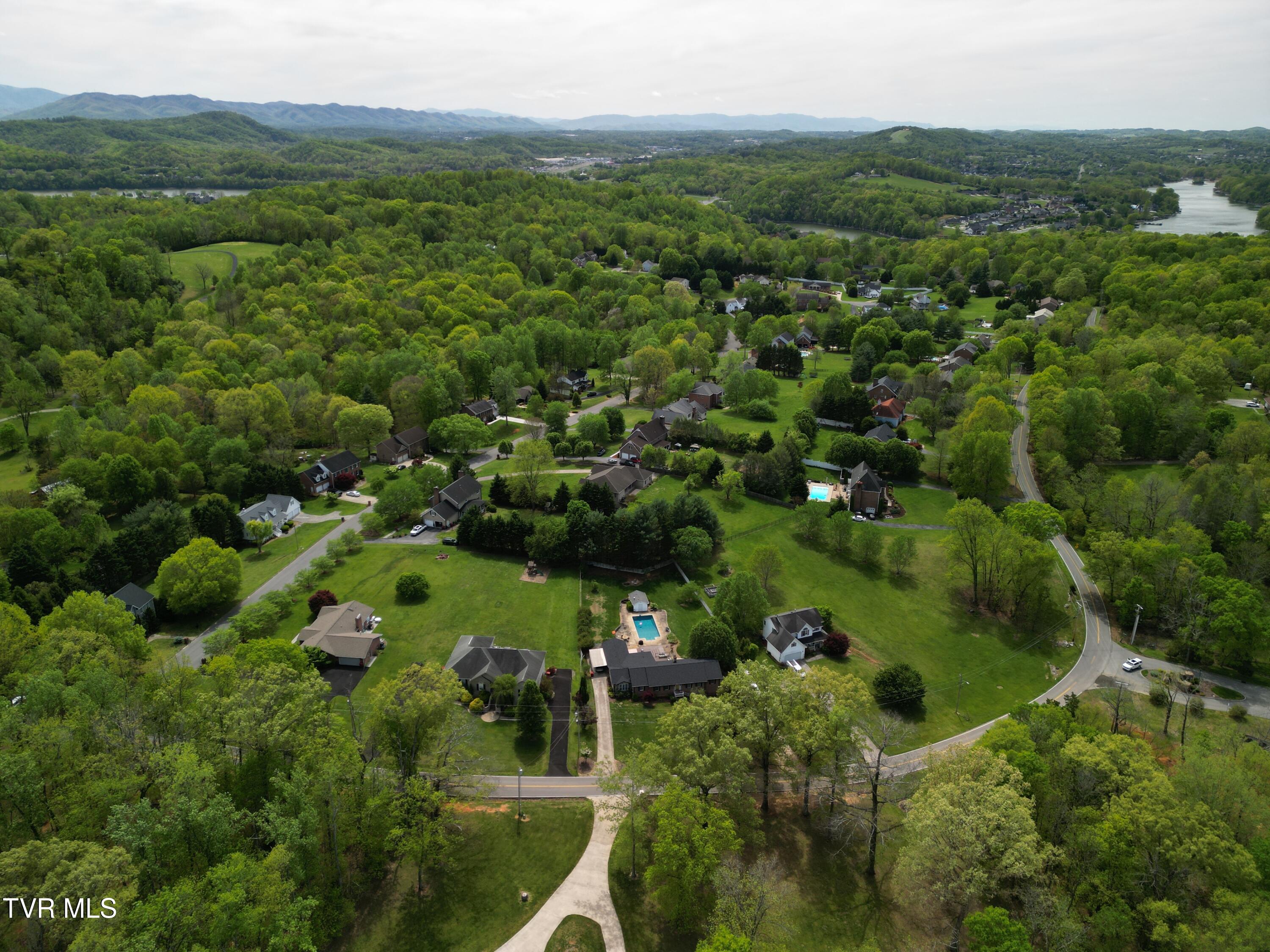 281 Rangewood Road, Unit 9 Piney Flats, TN 37686 - Photo 12 of 13 DJI_0808