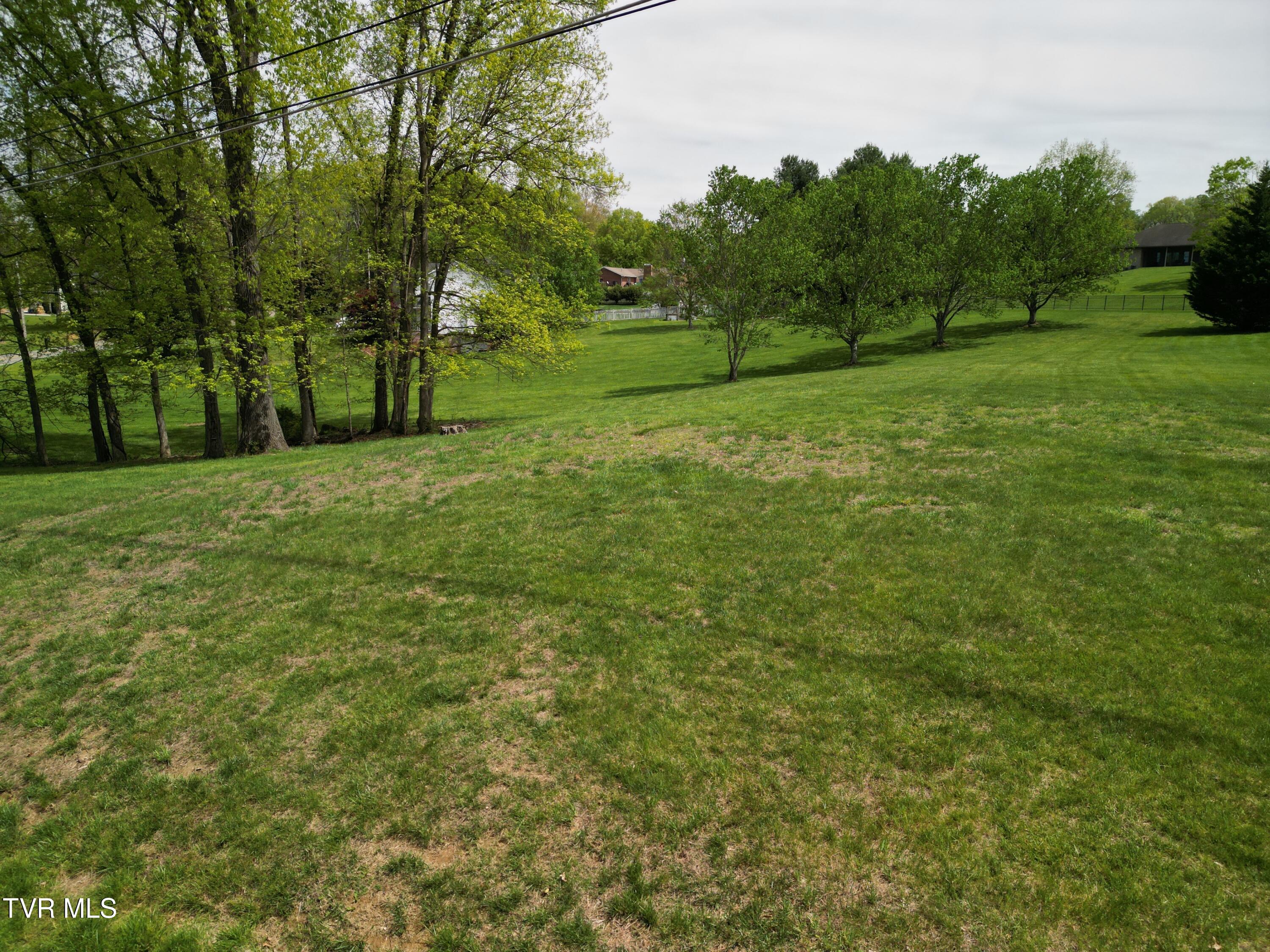 281 Rangewood Road, Unit 9 Piney Flats, TN 37686 - Photo 3 of 13 DJI_0811