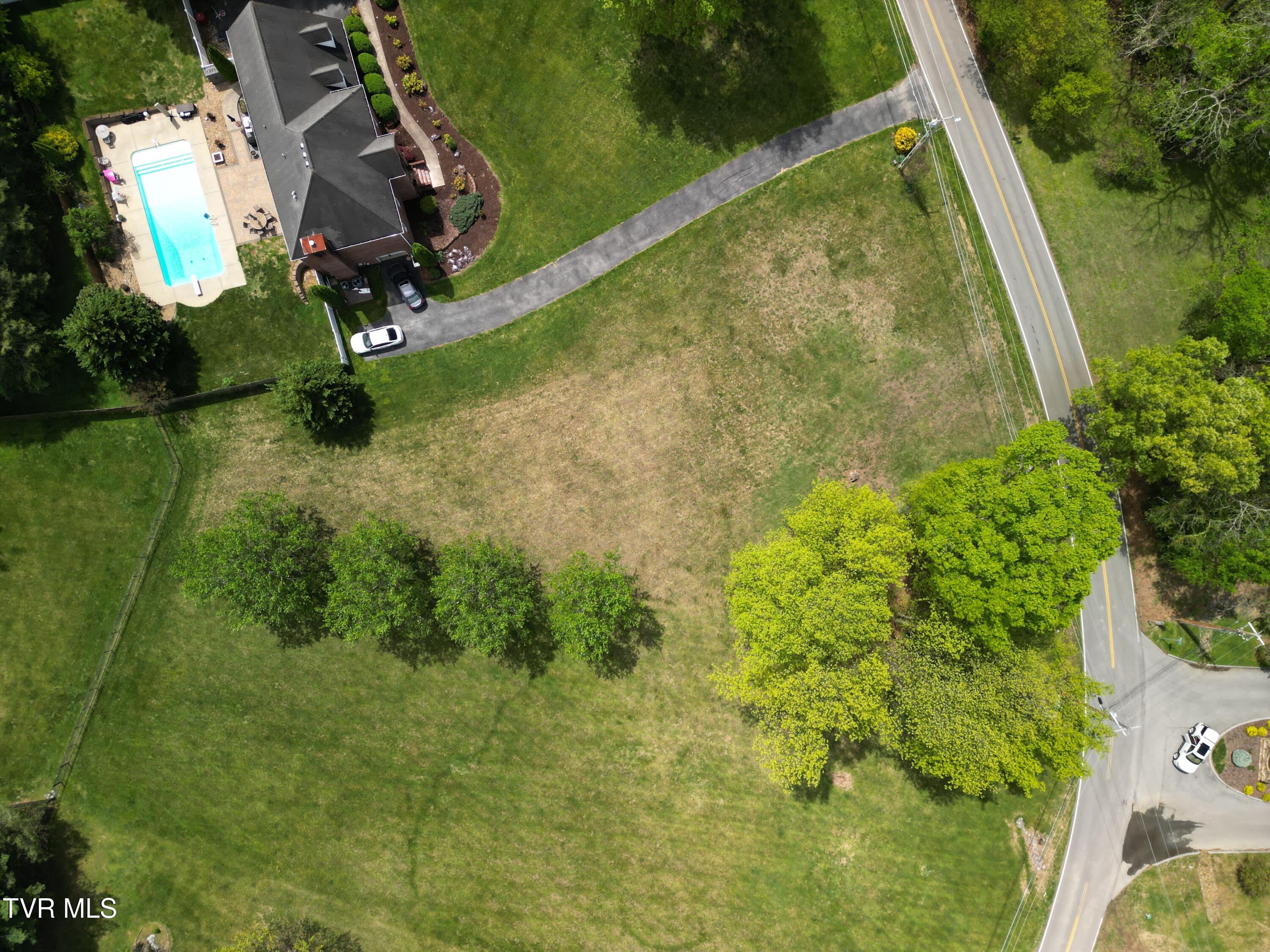 281 Rangewood Road, Unit 9 Piney Flats, TN 37686 - Photo 5 of 13 DJI_0802