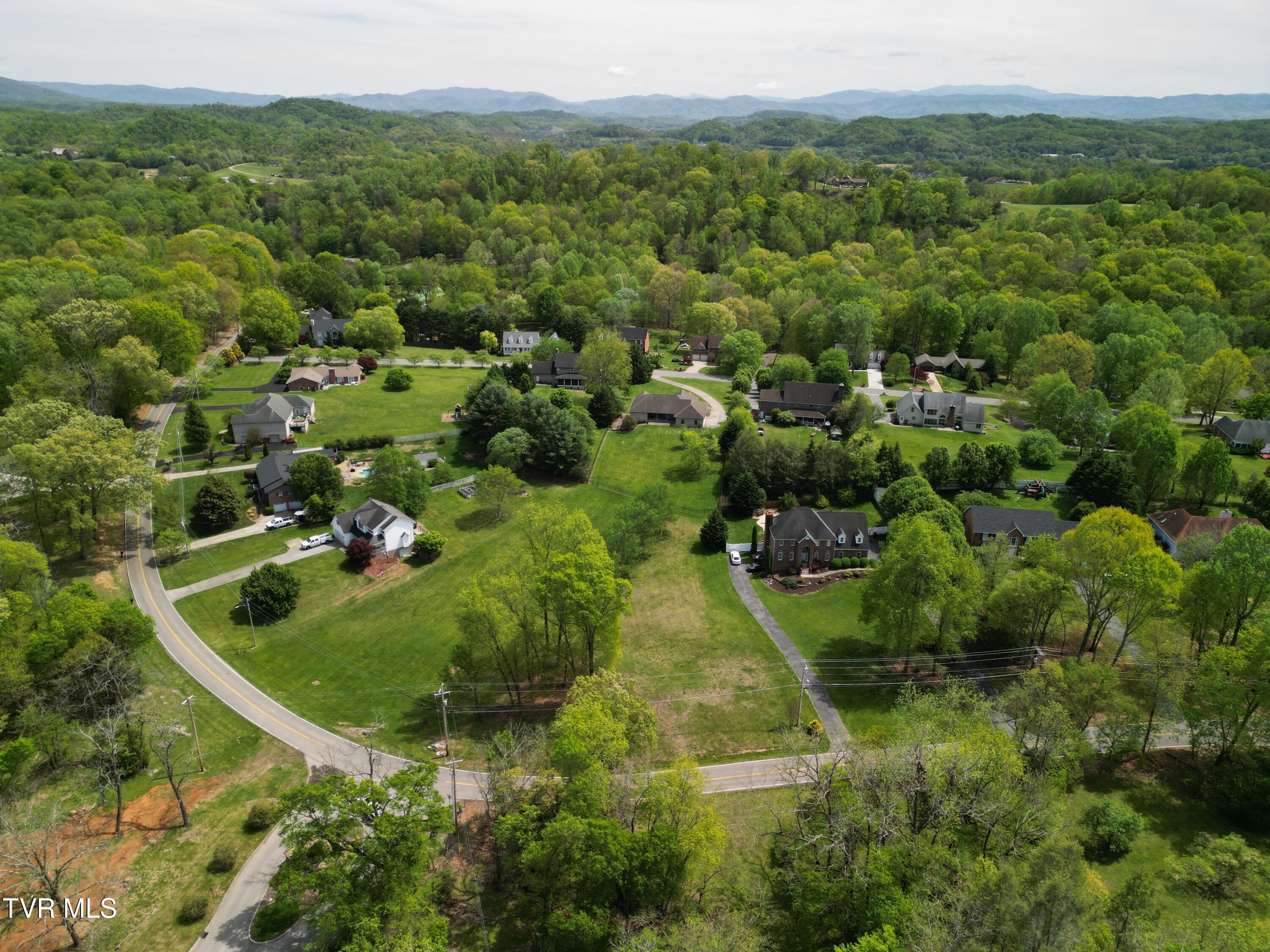 281 Rangewood Road, Unit 9 Piney Flats, TN 37686 - Photo 7 of 13 DJI_0803