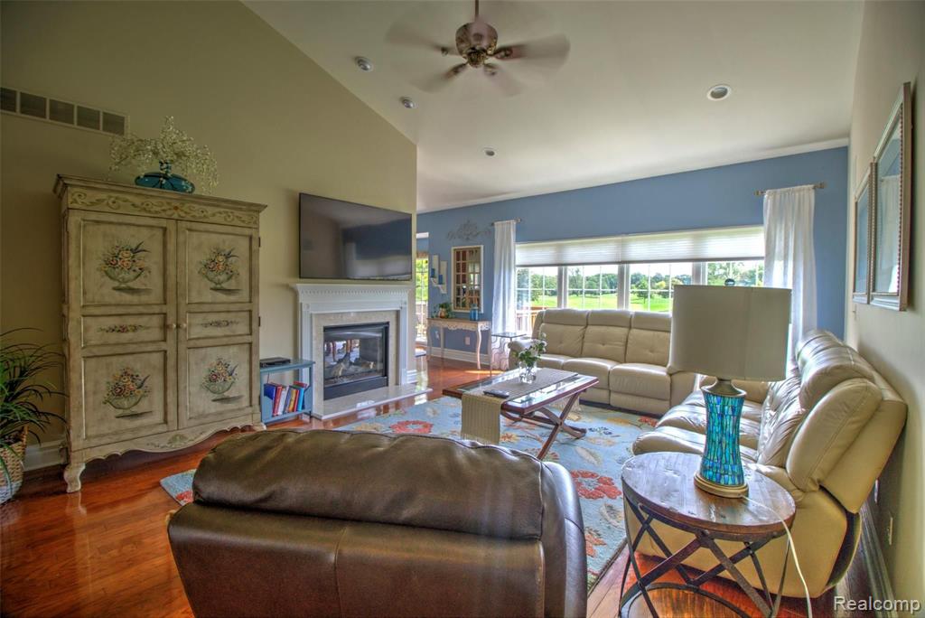 26548 Valhalla Drive, Unit 7 Farmington Hills, MI 48331 - Photo 5 of 30