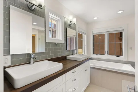 $8,000 | 606 1/2 Marigold Avenue, Corona del Mar, CA 92625