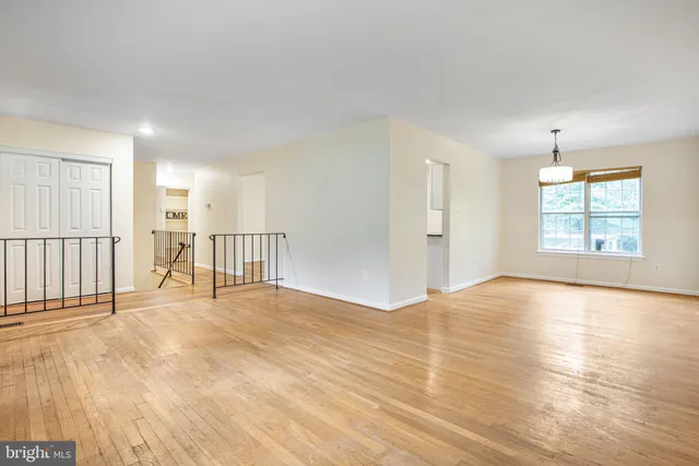 $445,000 | 804 Cascade Drive, Fort Washington, MD 20744