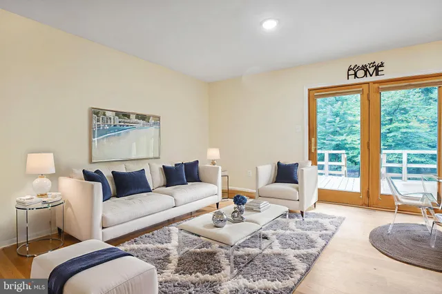 $445,000 | 804 Cascade Drive, Fort Washington, MD 20744