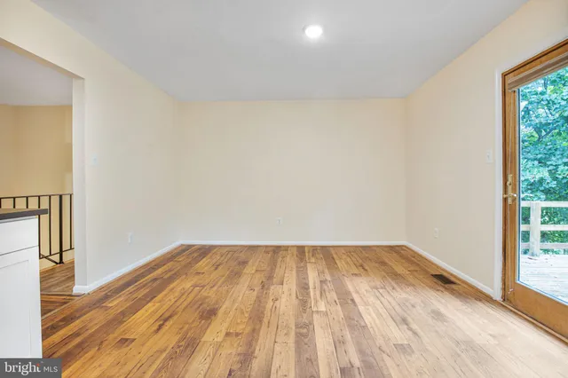 $445,000 | 804 Cascade Drive, Fort Washington, MD 20744