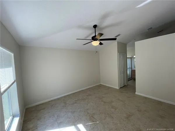 a view of empty room
