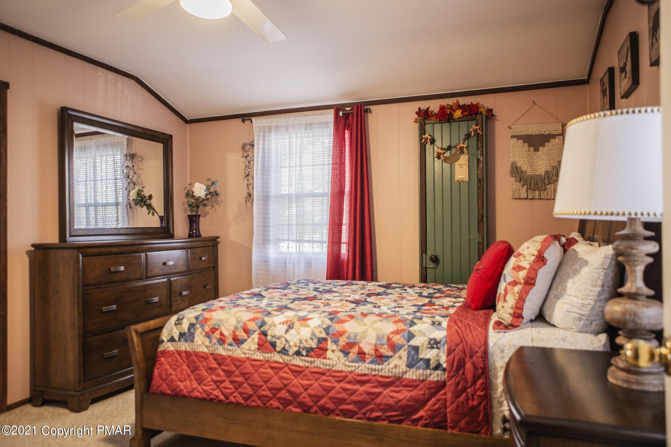 206 Alpine Lake Road Henryville, PA 18332 - Photo 9 of 41 masterbedroom1.2