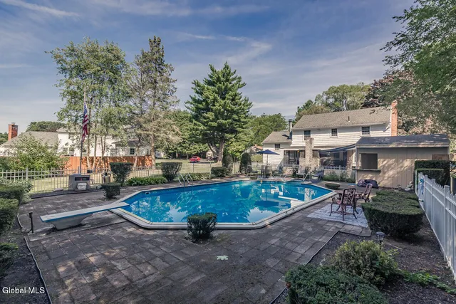 $475,000 | 4 Conifer Drive, Ballston, NY 12027