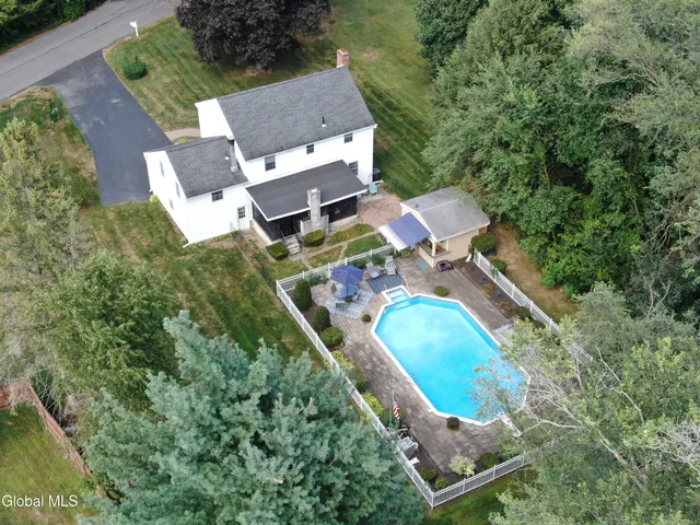 $475,000 | 4 Conifer Drive, Ballston, NY 12027