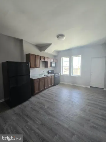 $1,800 | 541 North Lakewood Avenue, Baltimore, MD 21205