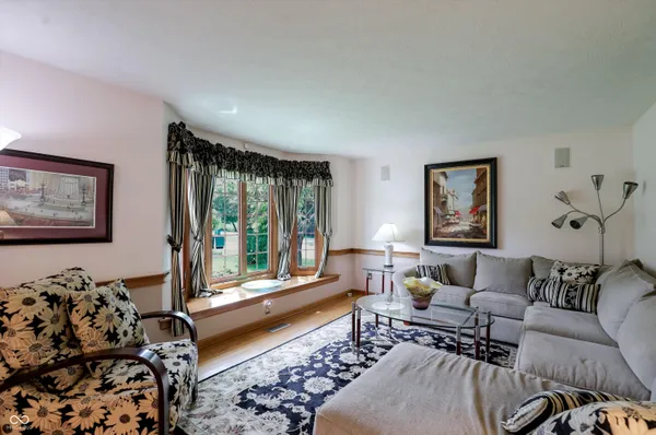 $799,000 | 214 Yorkshire Boulevard, Indianapolis, IN 46229