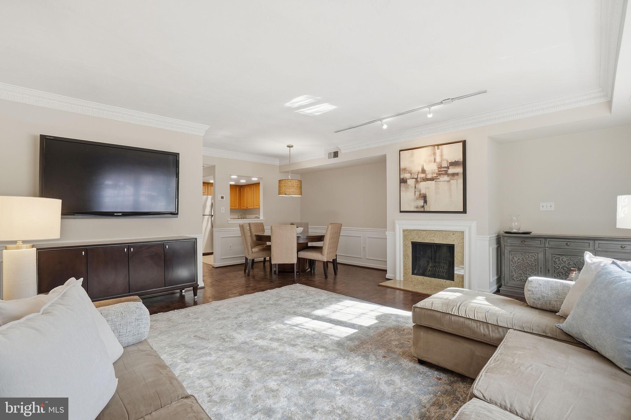 1755 Q Street Northwest, Unit A Washington, DC 20009 - Photo 6 of 21