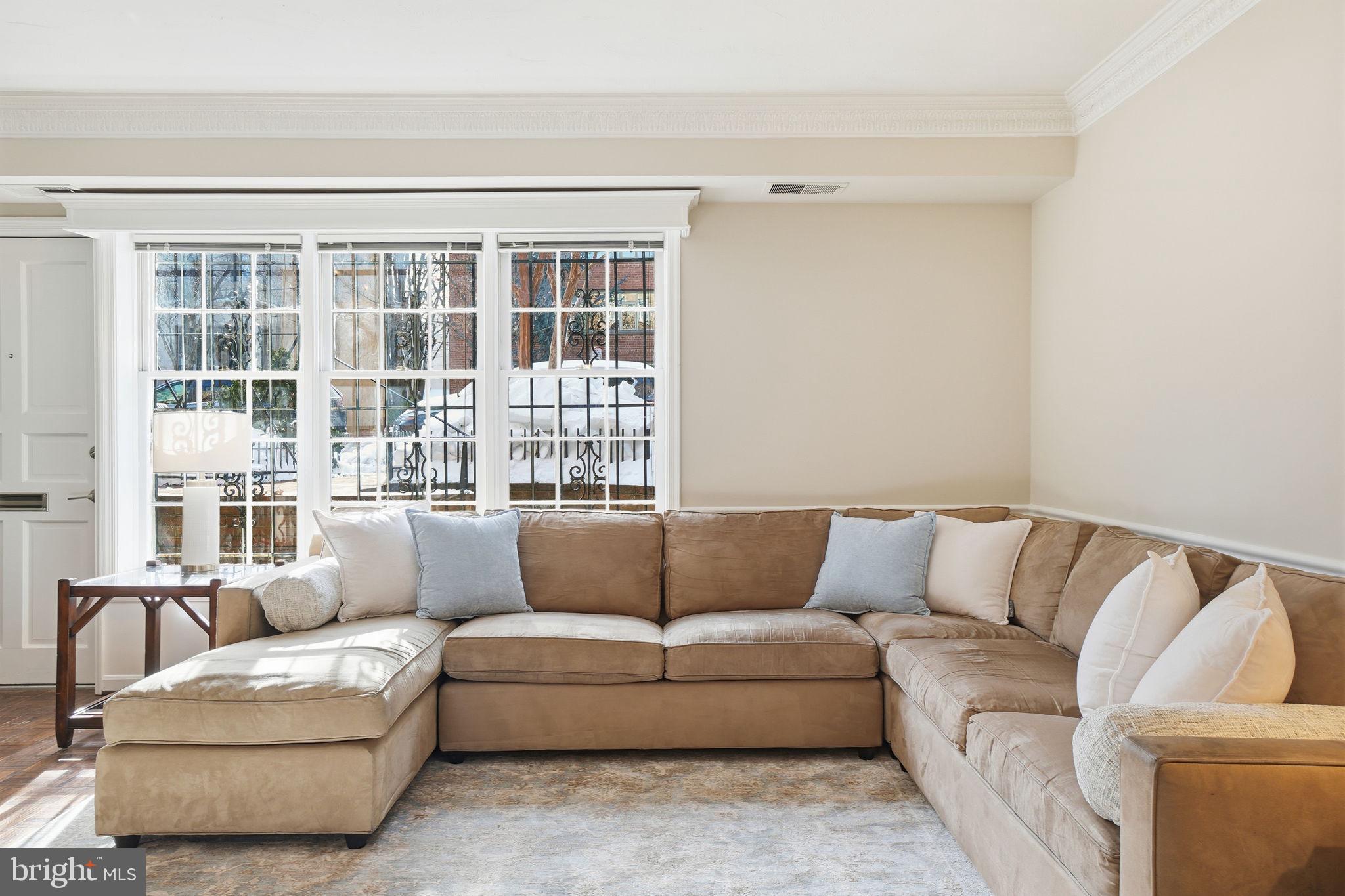 1755 Q Street Northwest, Unit A Washington, DC 20009 - Photo 8 of 21