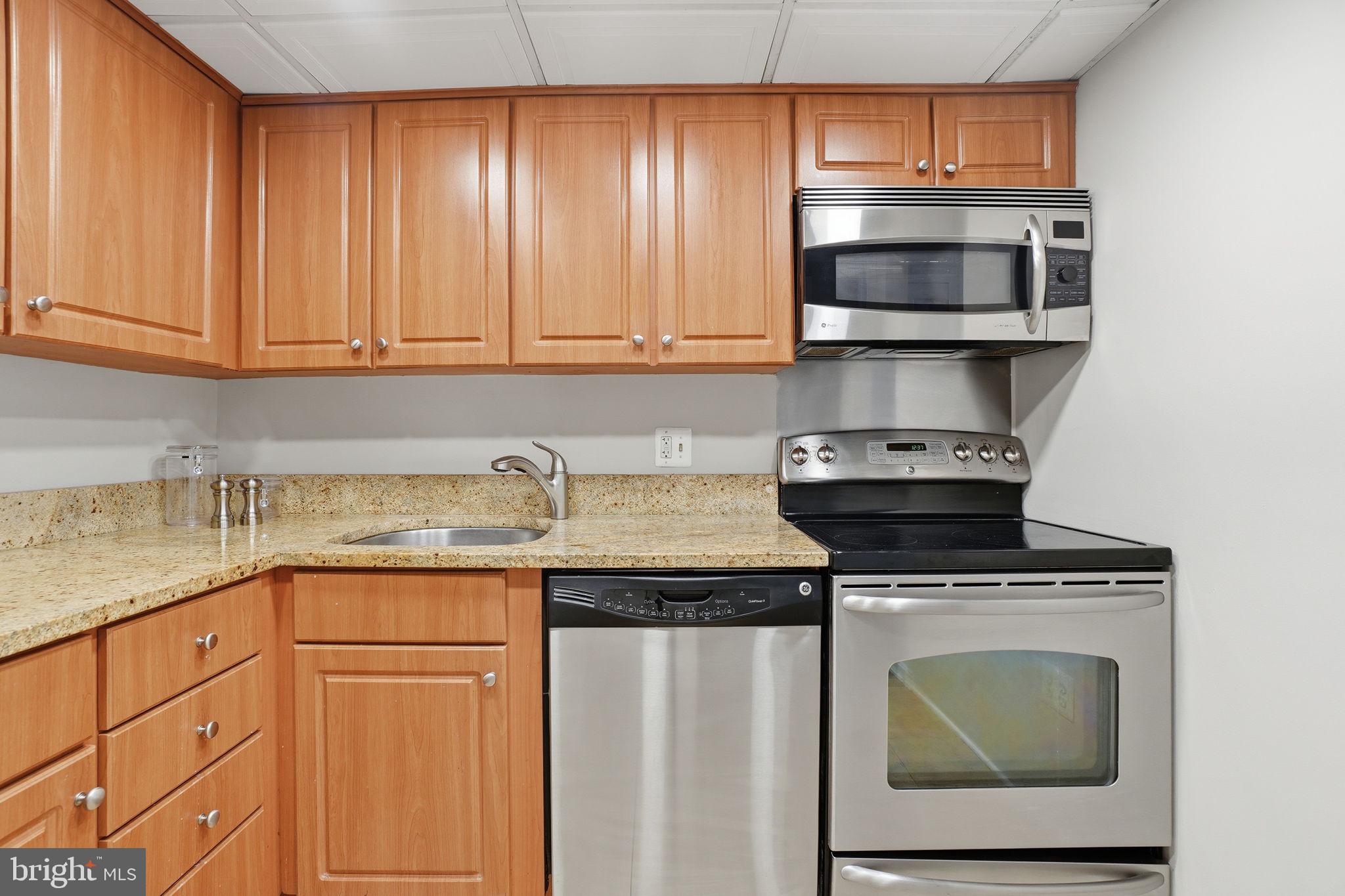 1755 Q Street Northwest, Unit A Washington, DC 20009 - Photo 10 of 21