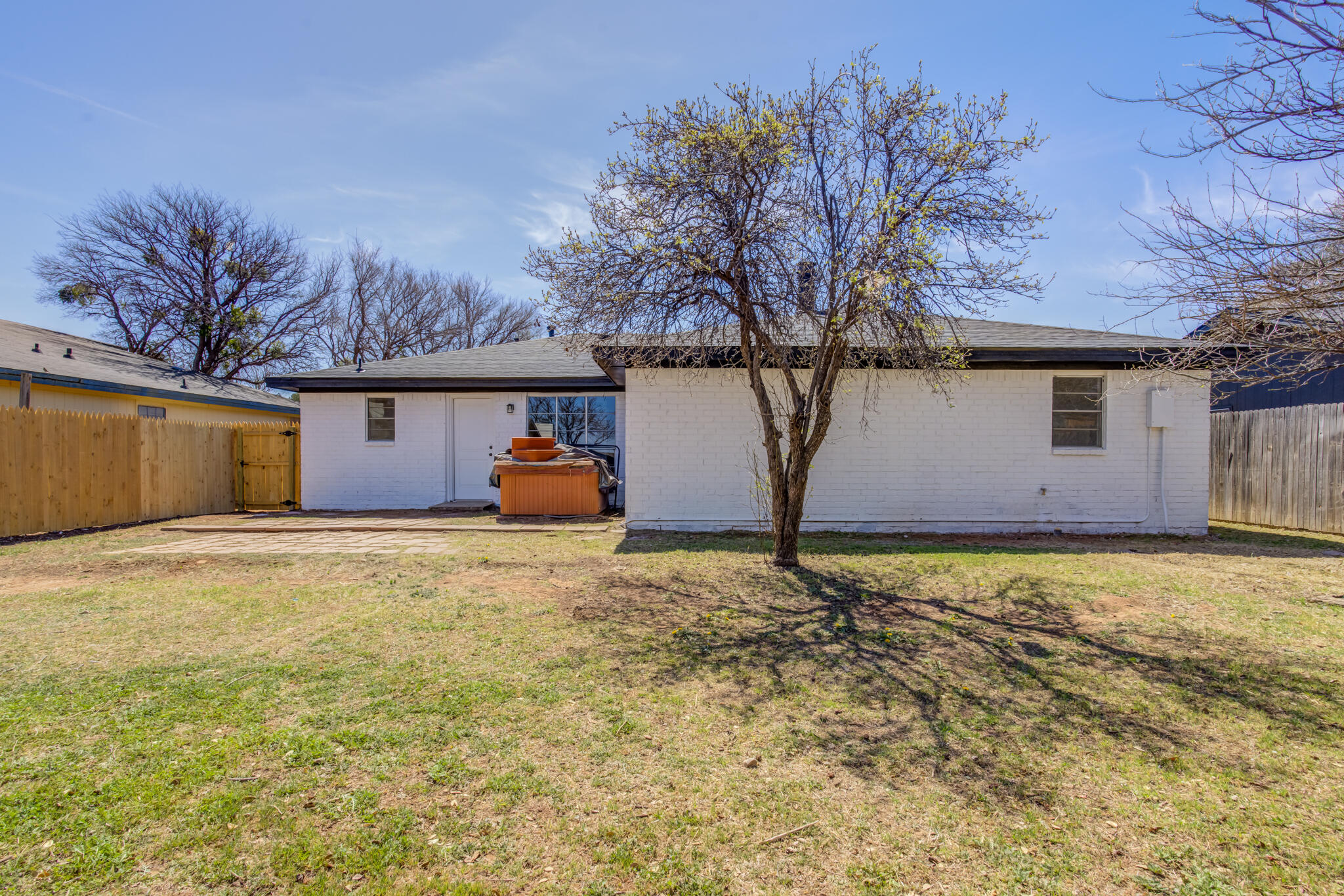 2314 77th Street Lubbock, TX 79423 - Photo 41 of 41 a backyard of a house