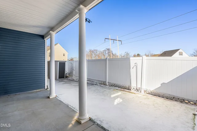a view of a house with a garage