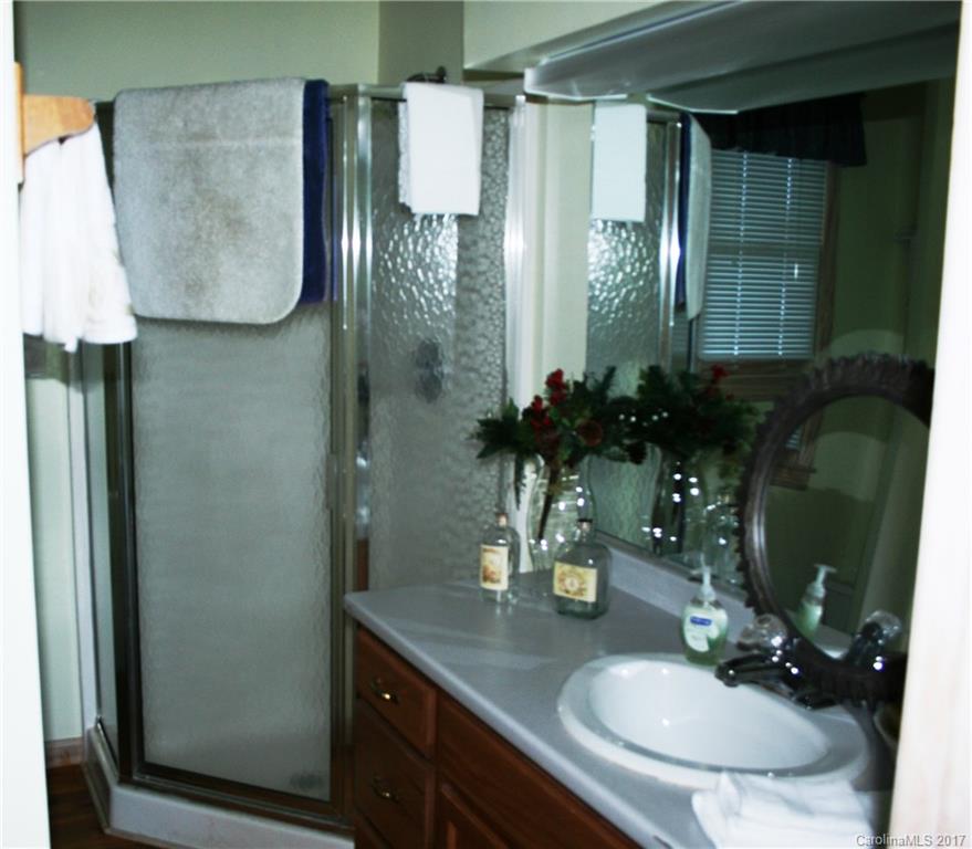 44 Buck House Road, Unit 4 Mars Hill, NC 28754 - Photo 11 of 12 Gallery Image 11
