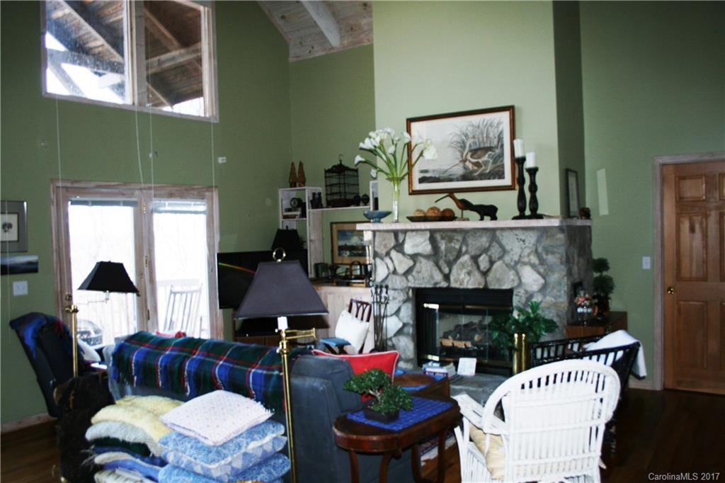 44 Buck House Road, Unit 4 Mars Hill, NC 28754 - Photo 5 of 12 Gallery Image 5