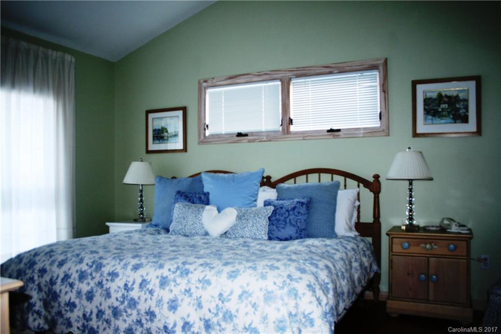 44 Buck House Road, Unit 4 Mars Hill, NC 28754 - Photo 8 of 12 Gallery Image 8