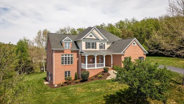 $735,000 | 1725 Janie Lane, Harrisonburg, VA 22801