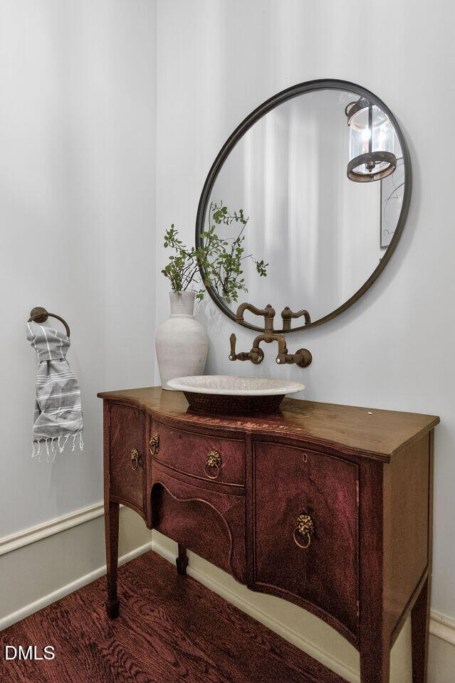 3309 White Oak Road Raleigh, NC 27609 - Photo 27 of 47 053-1280x960-powder-room