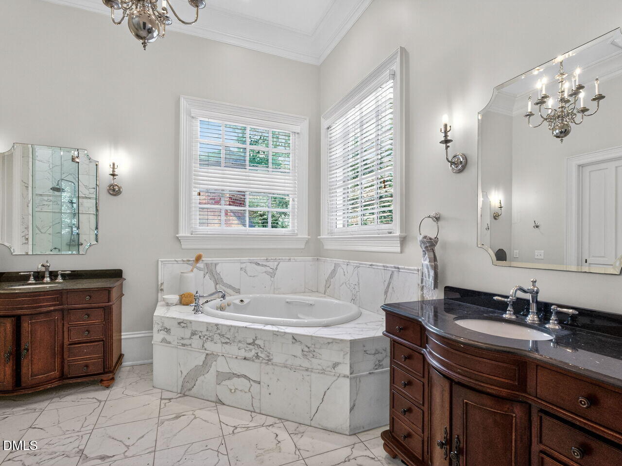 3309 White Oak Road Raleigh, NC 27609 - Photo 30 of 47 056-1280x960-primary-bath