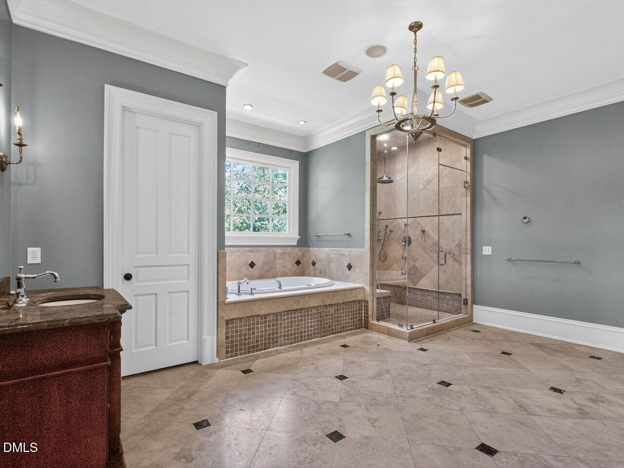 3309 White Oak Road Raleigh, NC 27609 - Photo 35 of 47 062-1280x960-2nd-primary-bath