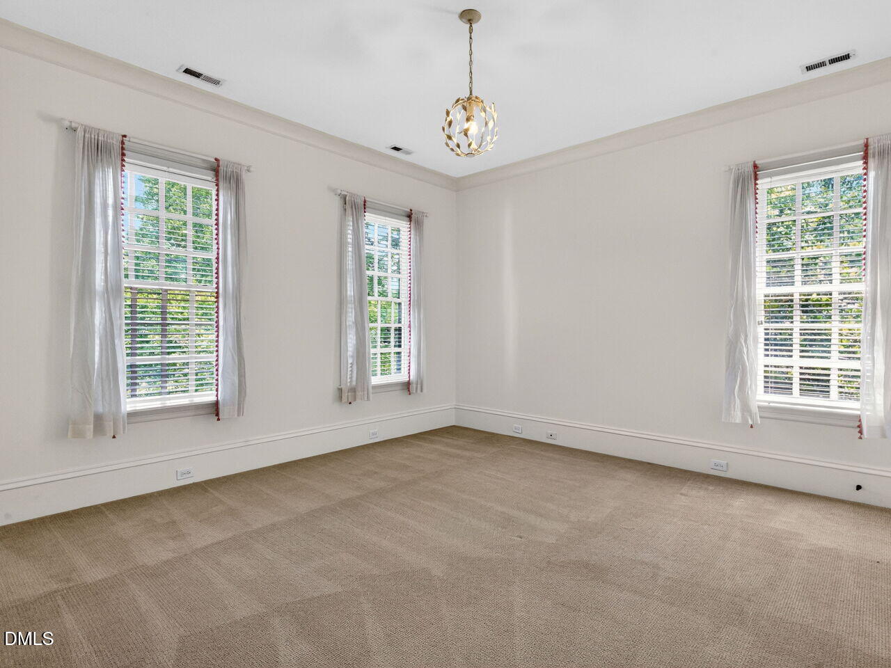 3309 White Oak Road Raleigh, NC 27609 - Photo 37 of 47 070-1280x960-bedroom