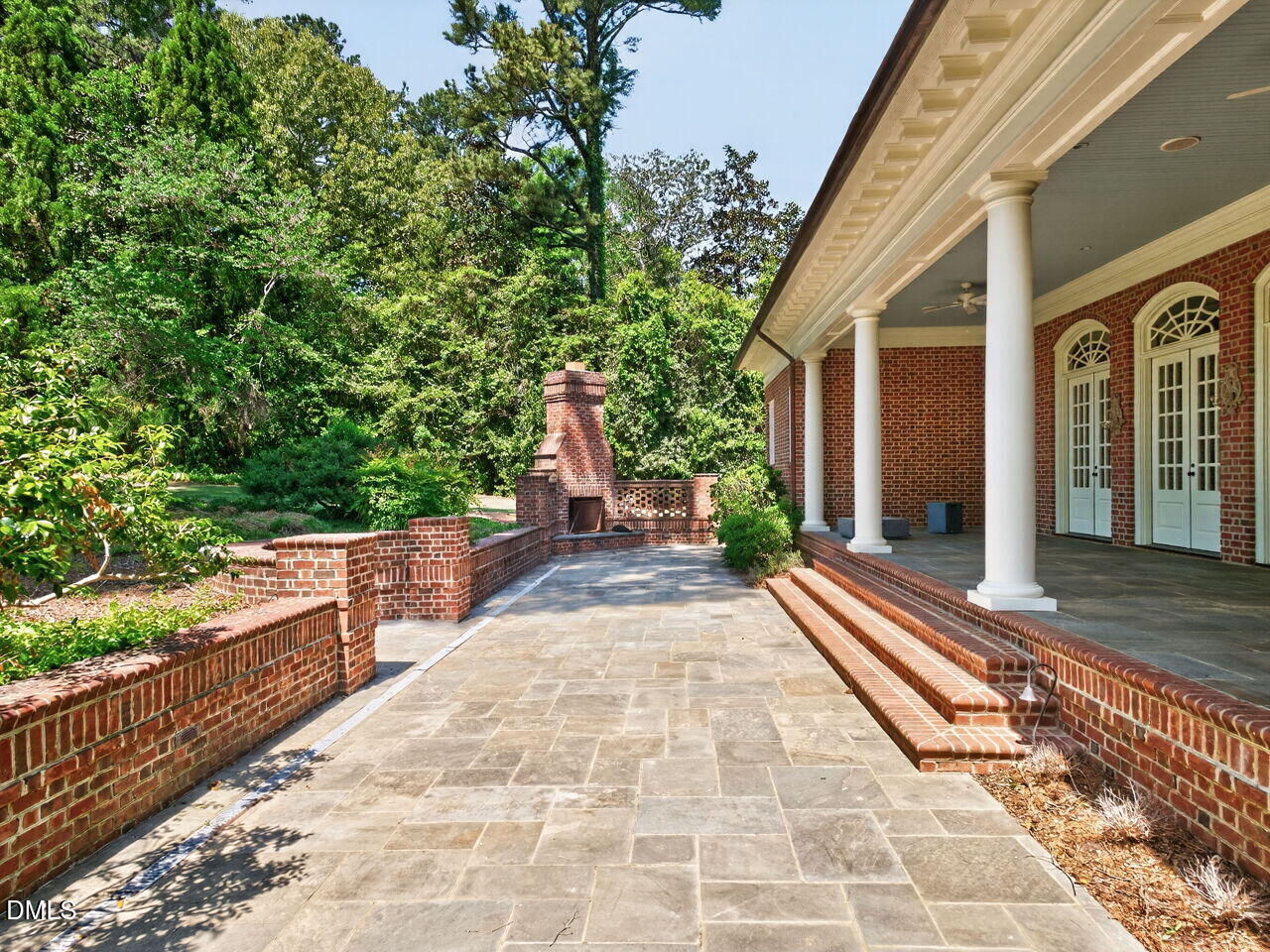 3309 White Oak Road Raleigh, NC 27609 - Photo 43 of 47 083-1280x960-patio