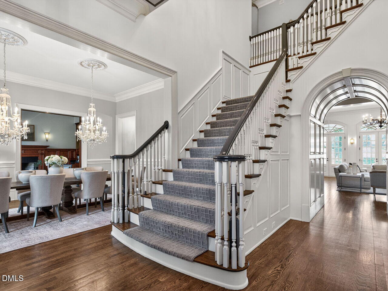 3309 White Oak Road Raleigh, NC 27609 - Photo 5 of 47 029-1280x960-foyer
