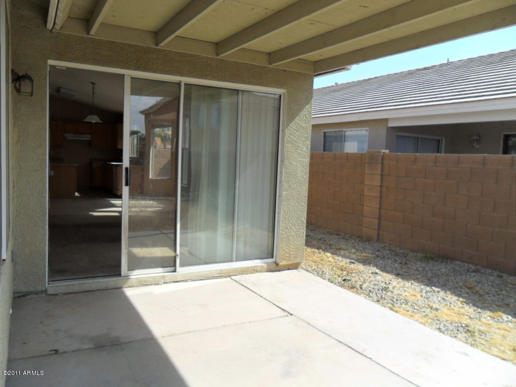 8221 West Papago Street Phoenix, AZ 85043 - Photo 23 of 25 023-193264 - Patio