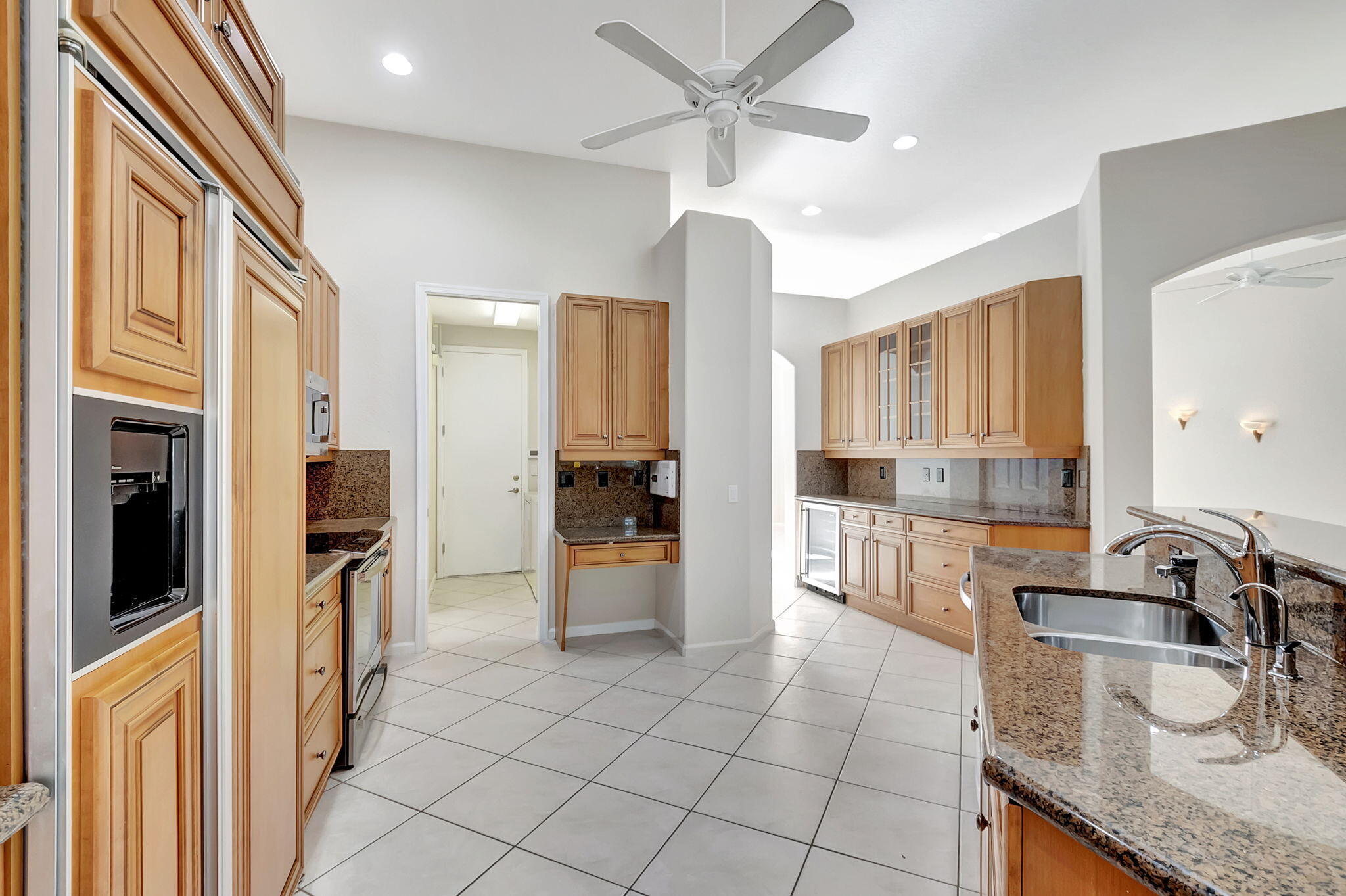7092 Falls Road East Boynton Beach, FL 33437 - Photo 16 of 57 17-web-or-mls-DSC_2535