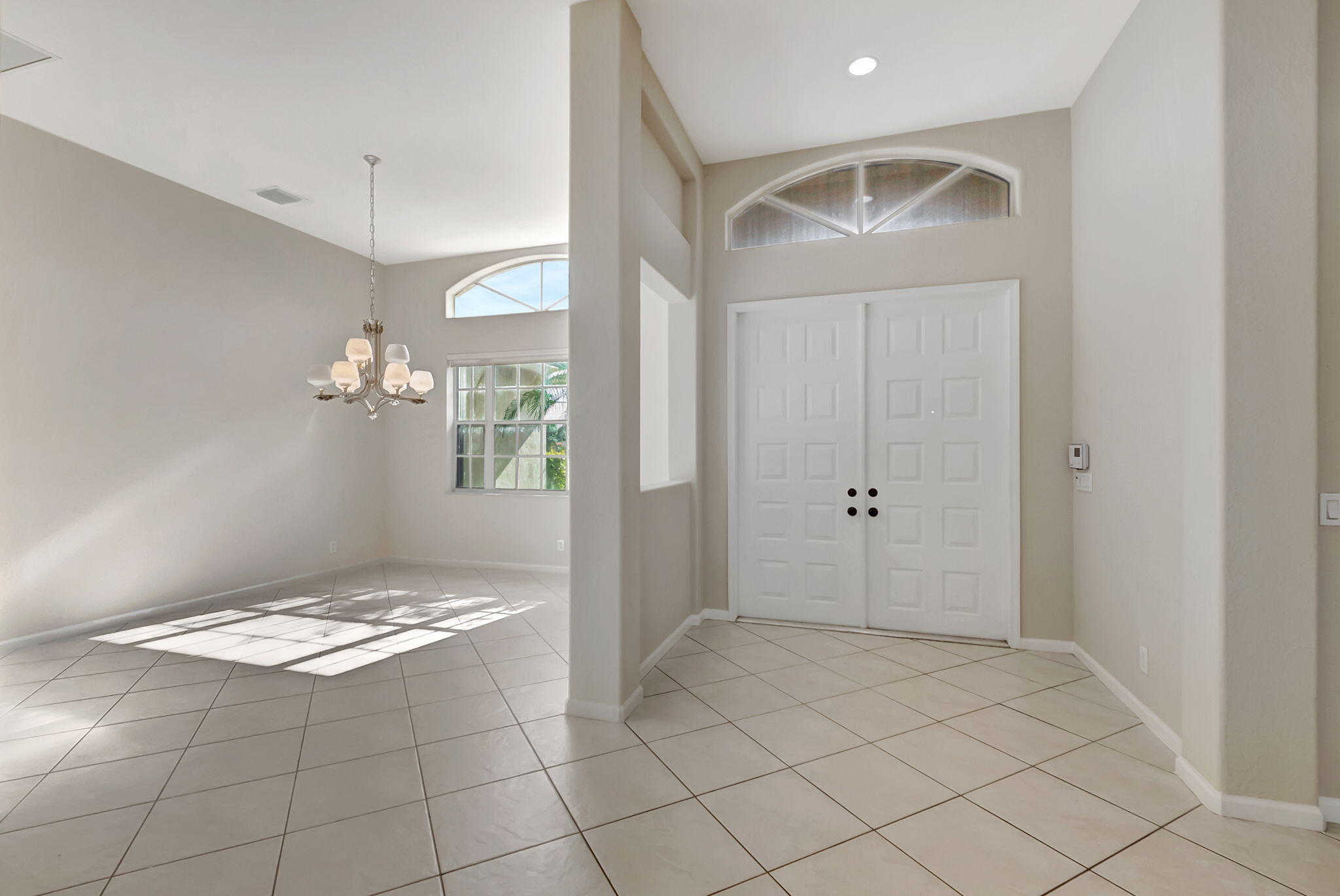 7092 Falls Road East Boynton Beach, FL 33437 - Photo 4 of 57 5-web-or-mls-DSC_2475